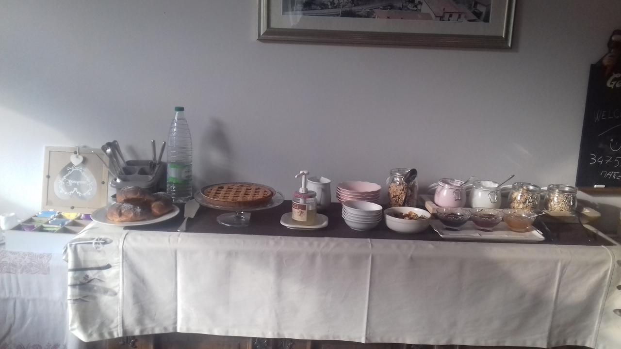 B&B Il Santo Pellegrino Adrara San Rocco Luaran gambar